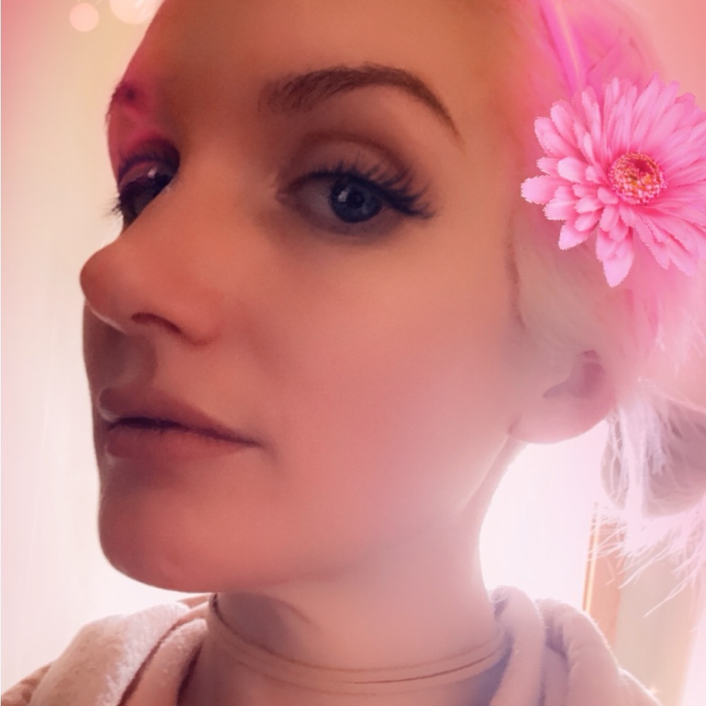 Meet your Posher, Carly